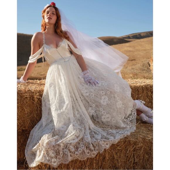 FOR LOVE & LEMONS Vera Lace Off the Shoulder White Maxi Bridal Gown Size S - Picture 4 of 16